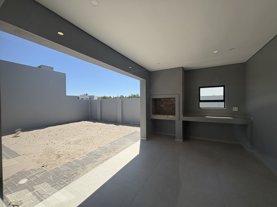 4 Bedroom Property for Sale in Sandown Western Cape